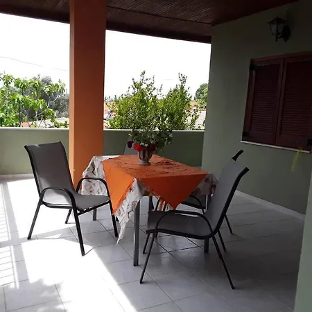 άνετο σπίτι στη θάλασσα *