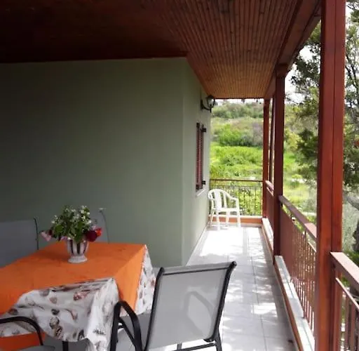 άνετο σπίτι στη θάλασσα * Vergia