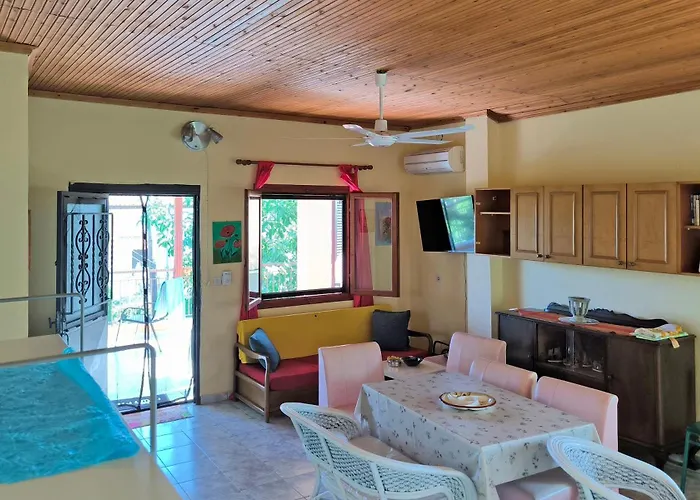 άνετο σπίτι στη θάλασσα